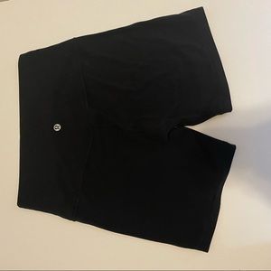 Lululemon Align Super-High-Rise Short “6